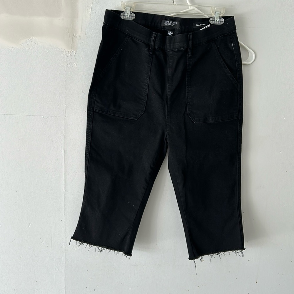 Judy blue tummy control black capris size 31